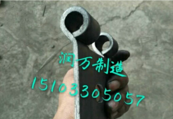 Ʒ