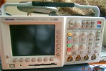 TDS3014B/TDS3034Bʾ